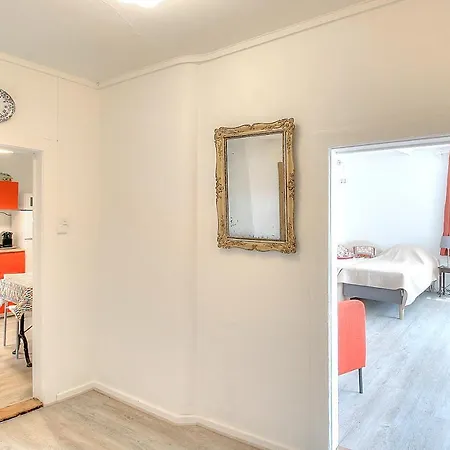 Le Bain Aux Plantes Apartment Straßburg